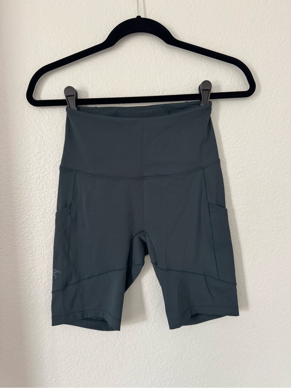 Arc'teryx High-Rise Essent Women’s Biker Shory